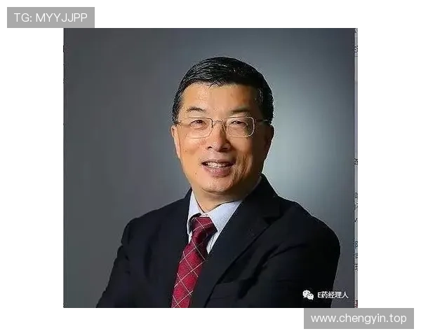 中国成功企业家成长历程与创新思维探究：从创业起步到行业领军者的崛起