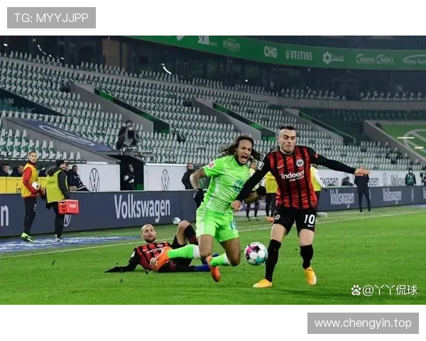 德甲狼堡降级边缘防线崩溃 德甲狼堡降级边缘防线崩溃