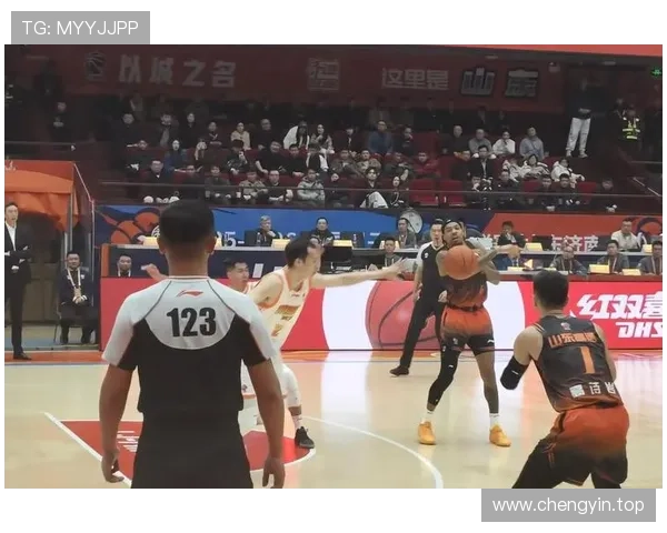 山东力克深圳终结连胜克里斯双双发威